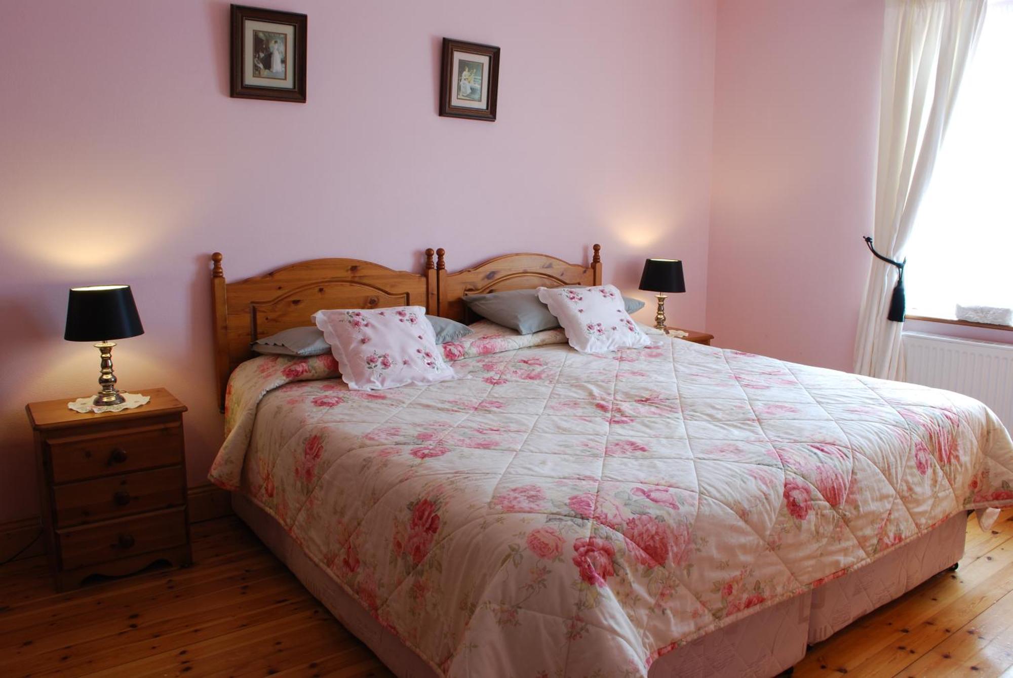 Bed and Breakfast Carraig Liath House à Clynacartan Extérieur photo